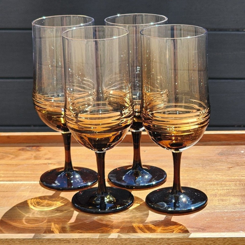 4 Tawny Brown Ombre Hurricane Ripple Wine Glasses 7.75" faded horizontal rings